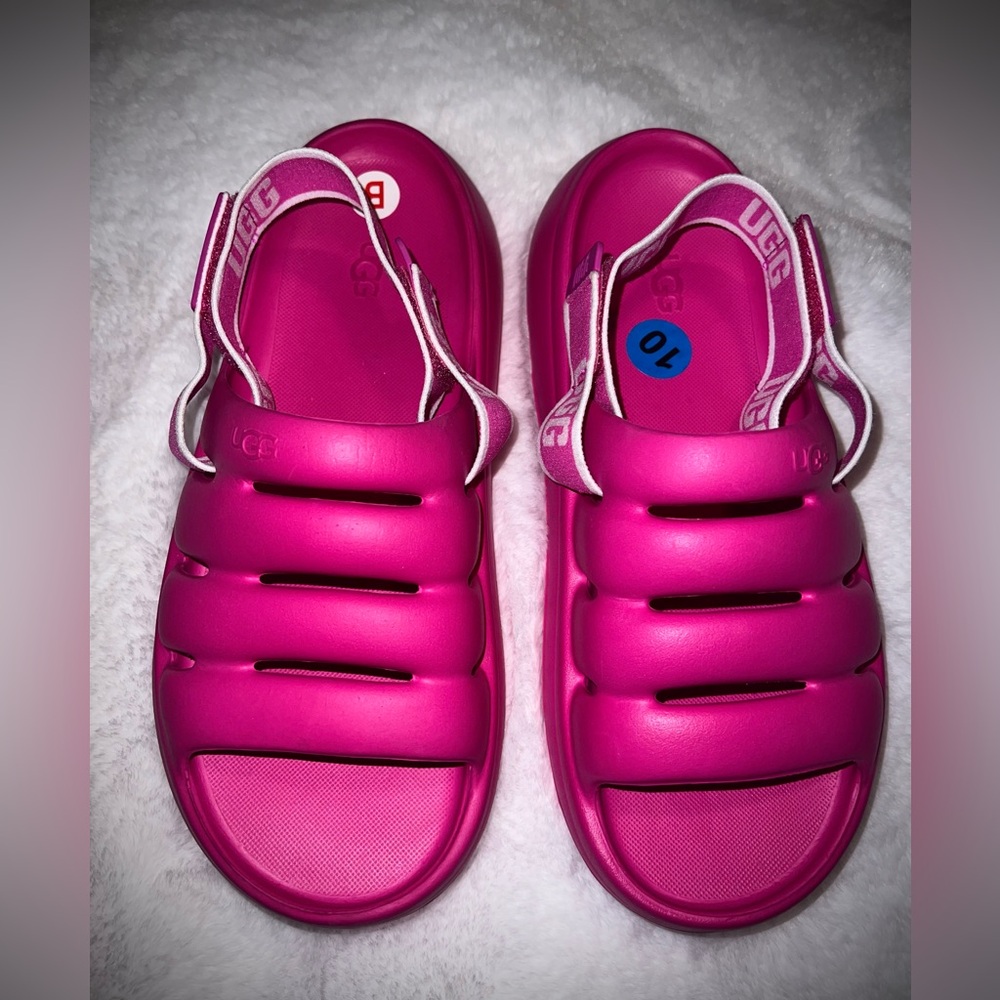 UGG Fuchsia Sport Yeah slide with detachable Straps - Picture 4 of 9